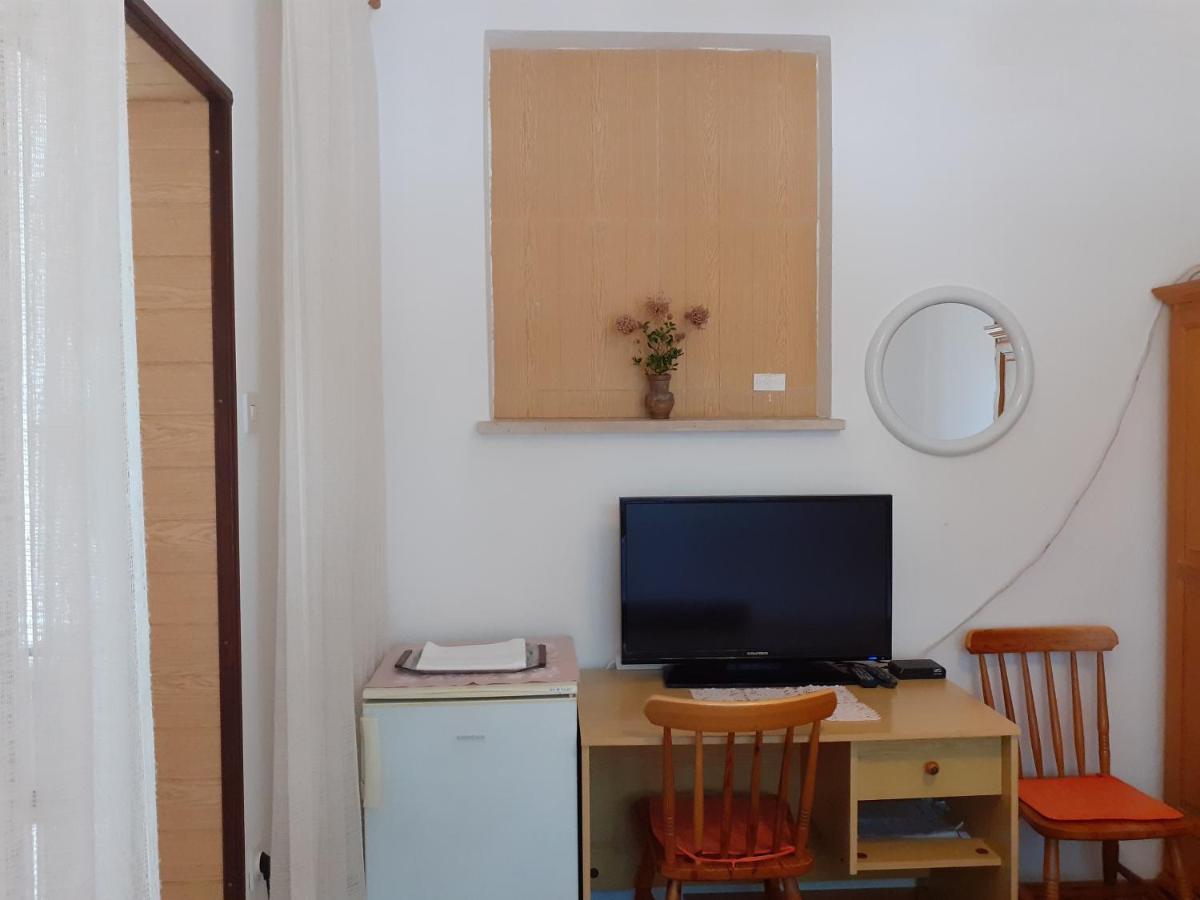 Apartment Simunec Malinska Bagian luar foto